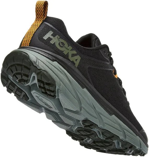 Hoka One One Challenger ATR 6